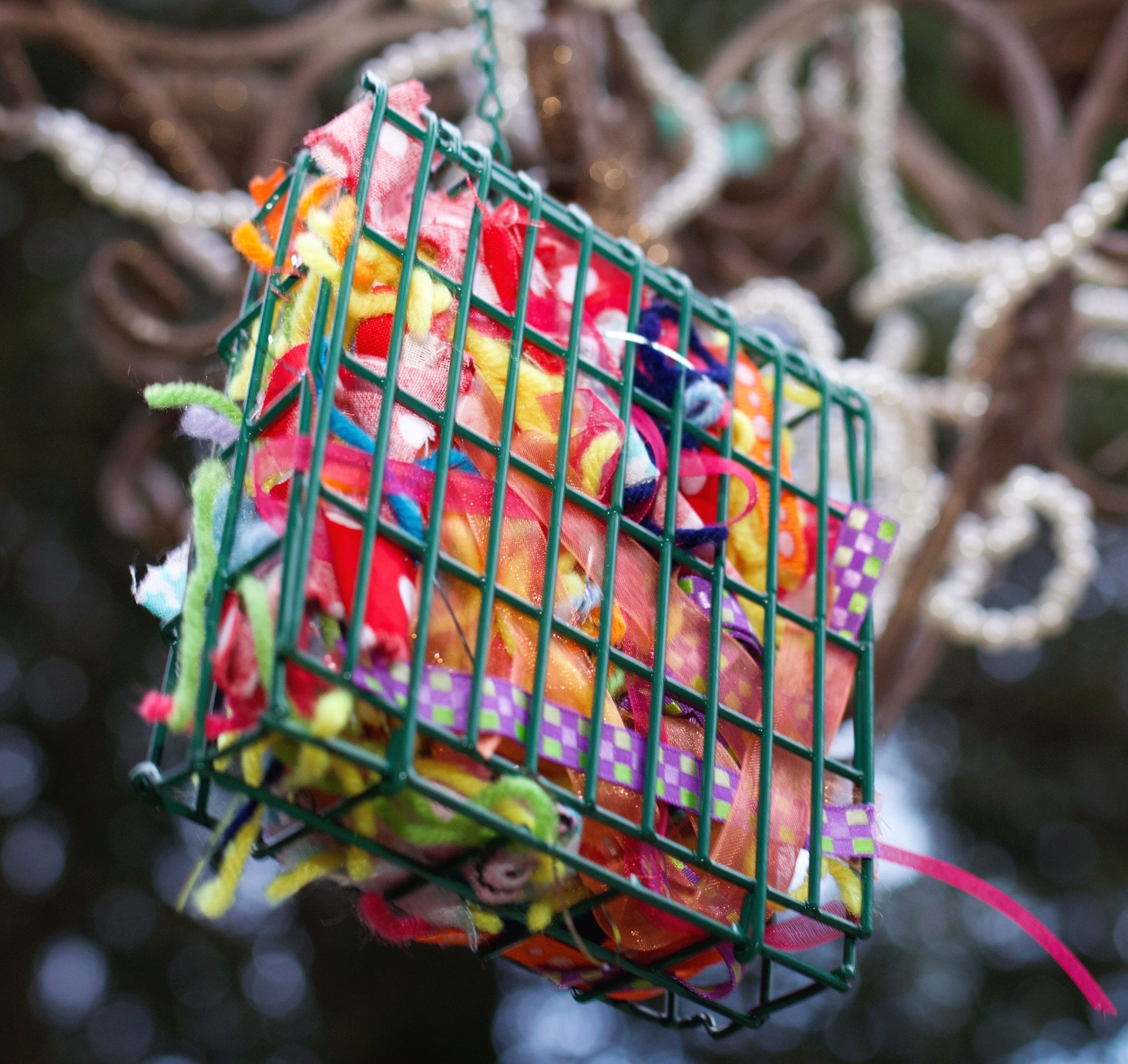 DIY Bird Nest Builder Station …So Birdies Can Style Their Homes
