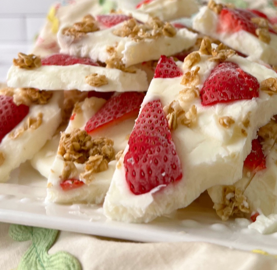 Easy Strawberry Granola Frozen Greek Yogurt Bark